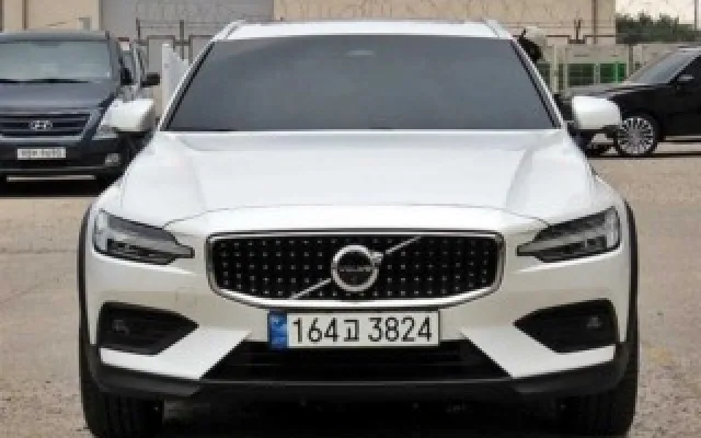 인천부천오토맥스매매단지 매물 사진 24 - 볼보 V60 크로스 컨트리 2세대 2.0 B5 얼티메이트 AWD 2024년 14,018km